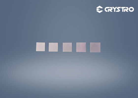 On a dégrossi 5*5*0.5mm polis GGG Gd3Ga5O12 Crystal Substrate simple