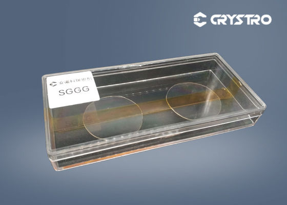 Cristal simple de Crystal Wafer SGGG de basse conduction thermique élevée optique de perte